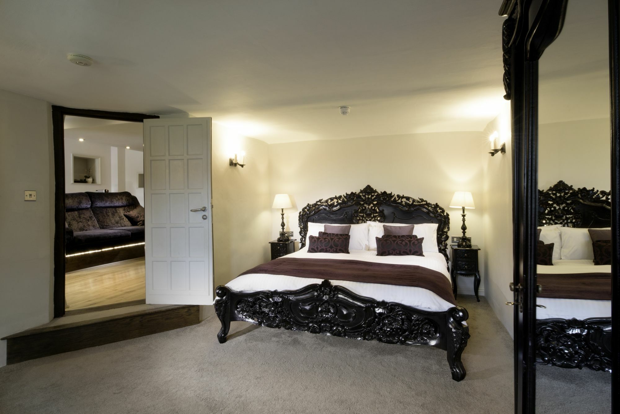 Boringdon Hall Hotel And Spa プリマス エクステリア 写真 The Old Vicarage Hotel